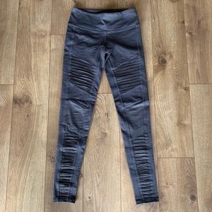 Alo Yoga moto legging in heathered grey